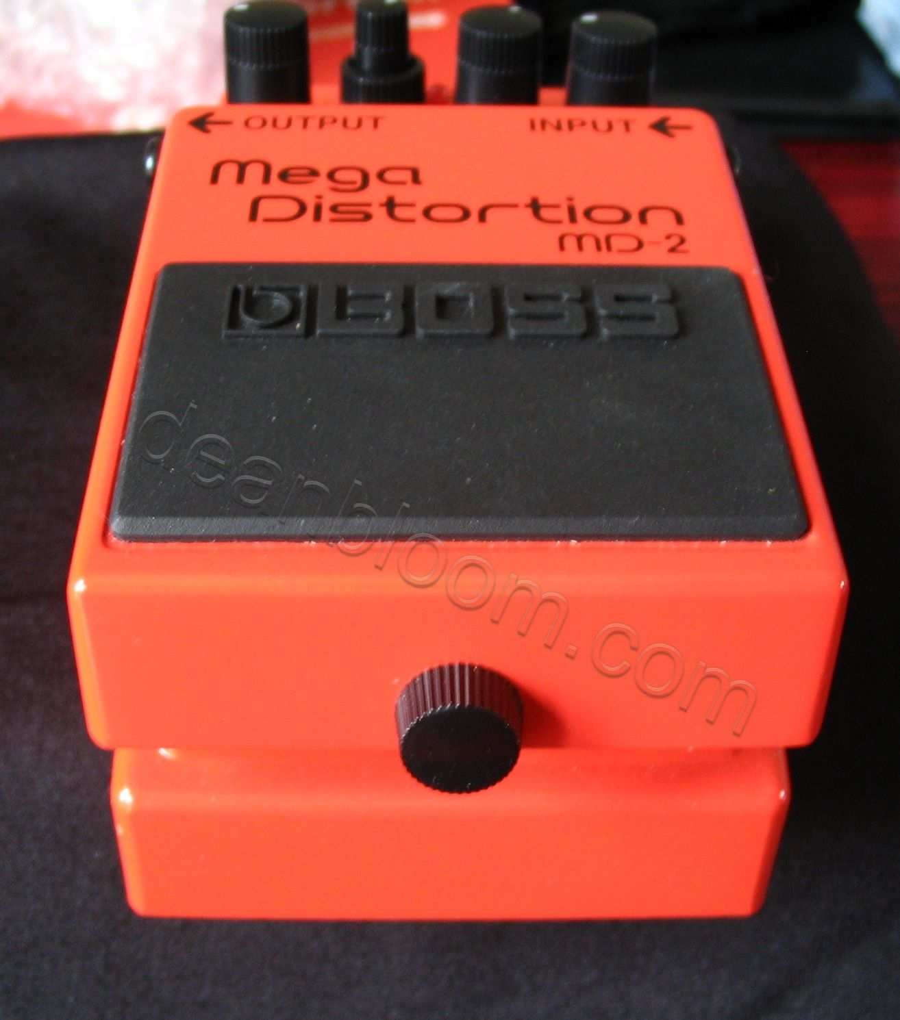 Boss MD-2 Mega Distortion Guitar Pedal 03