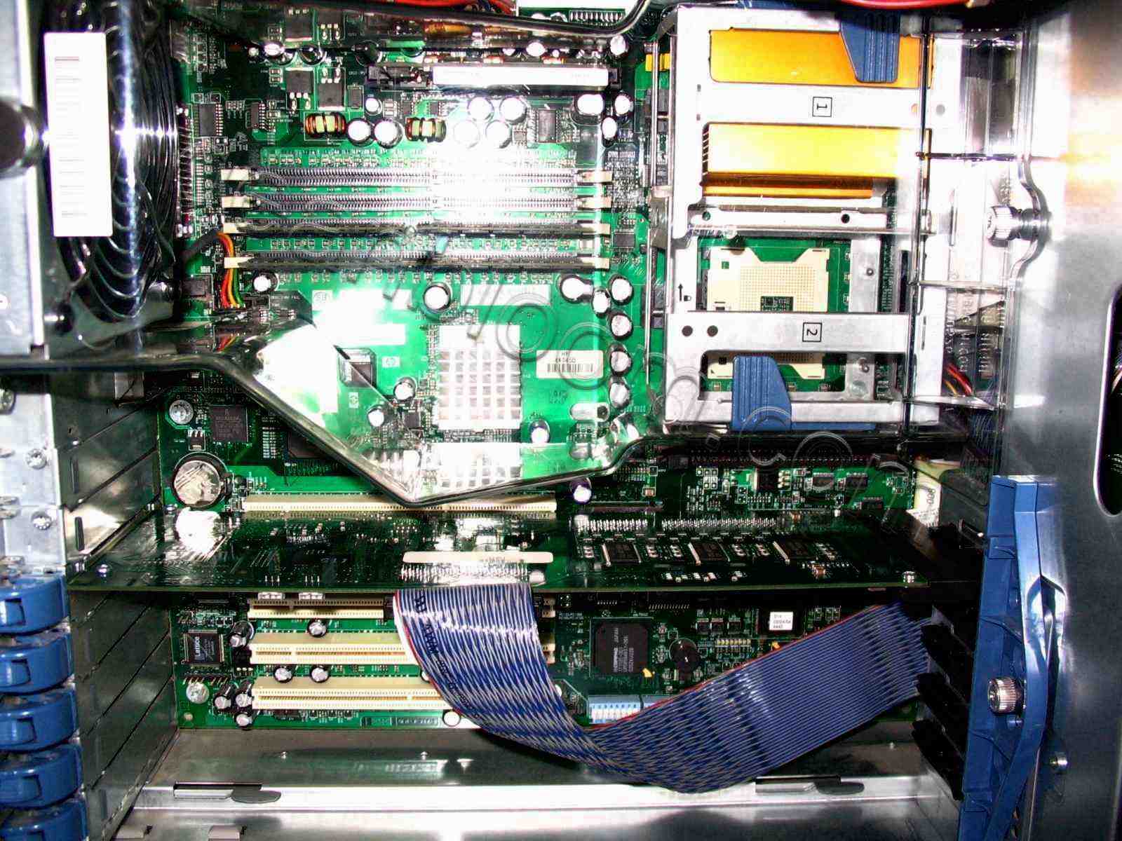 Computer HP ProLiant ML350-G3 03