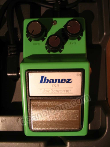 Ibanez TS9 Tube Screamer Guitar Pedal 01